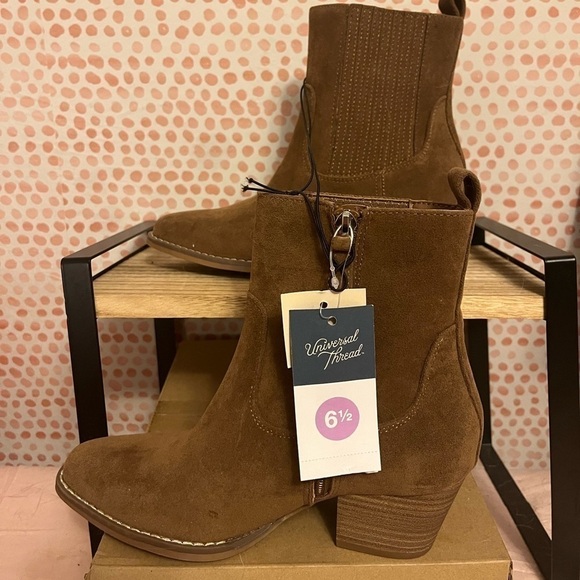 Universal Thread Solita Boots - Picture 2 of 6